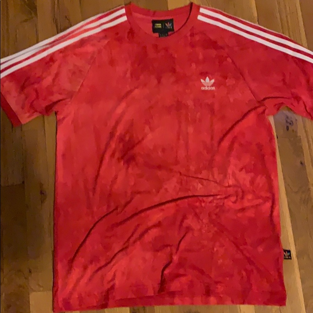Adidas T-shirt